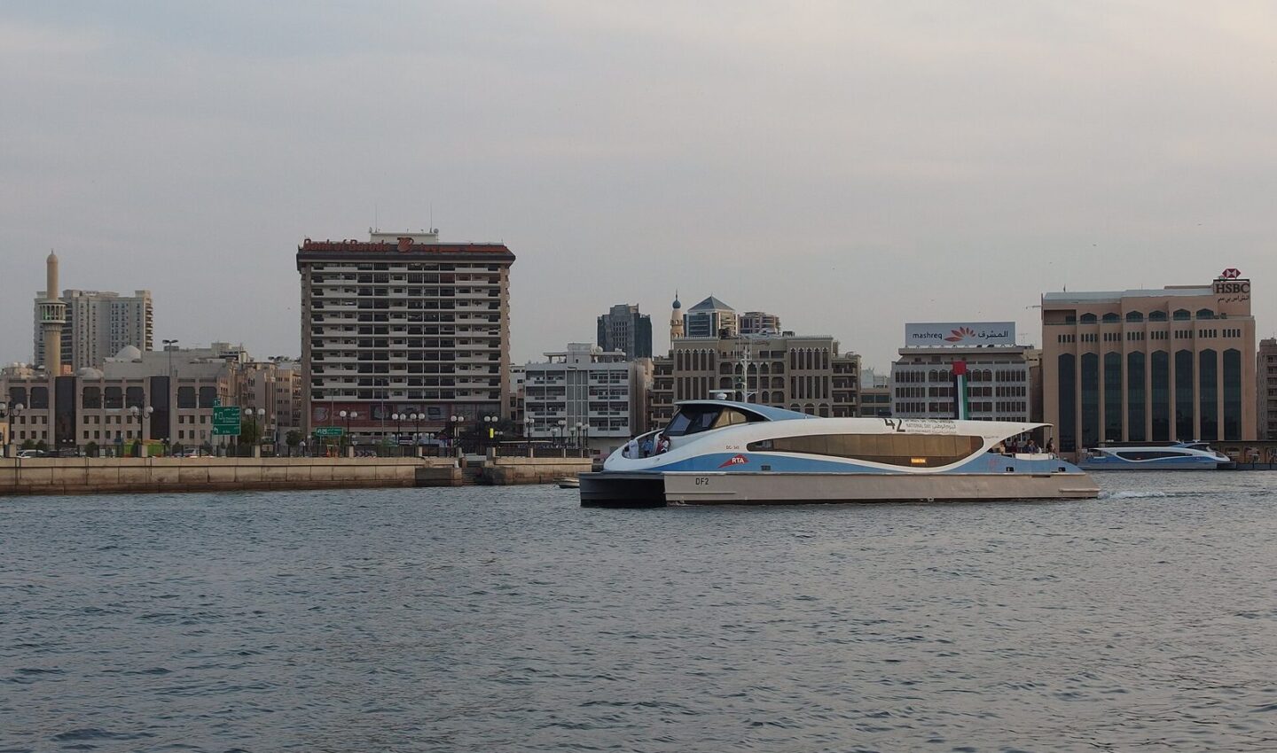How to Hire Movers and Packers in Dubai: Fair Quotes, Insurance and Questions to Ask