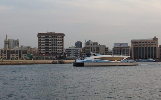 How to Hire Movers and Packers in Dubai: Fair Quotes, Insurance and Questions to Ask