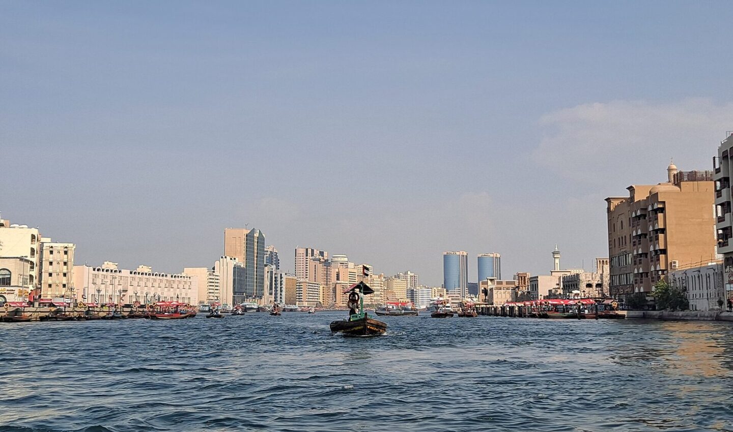 How to Learn Arabic in Dubai on a Budget: Classes, Meetups and Free Resources