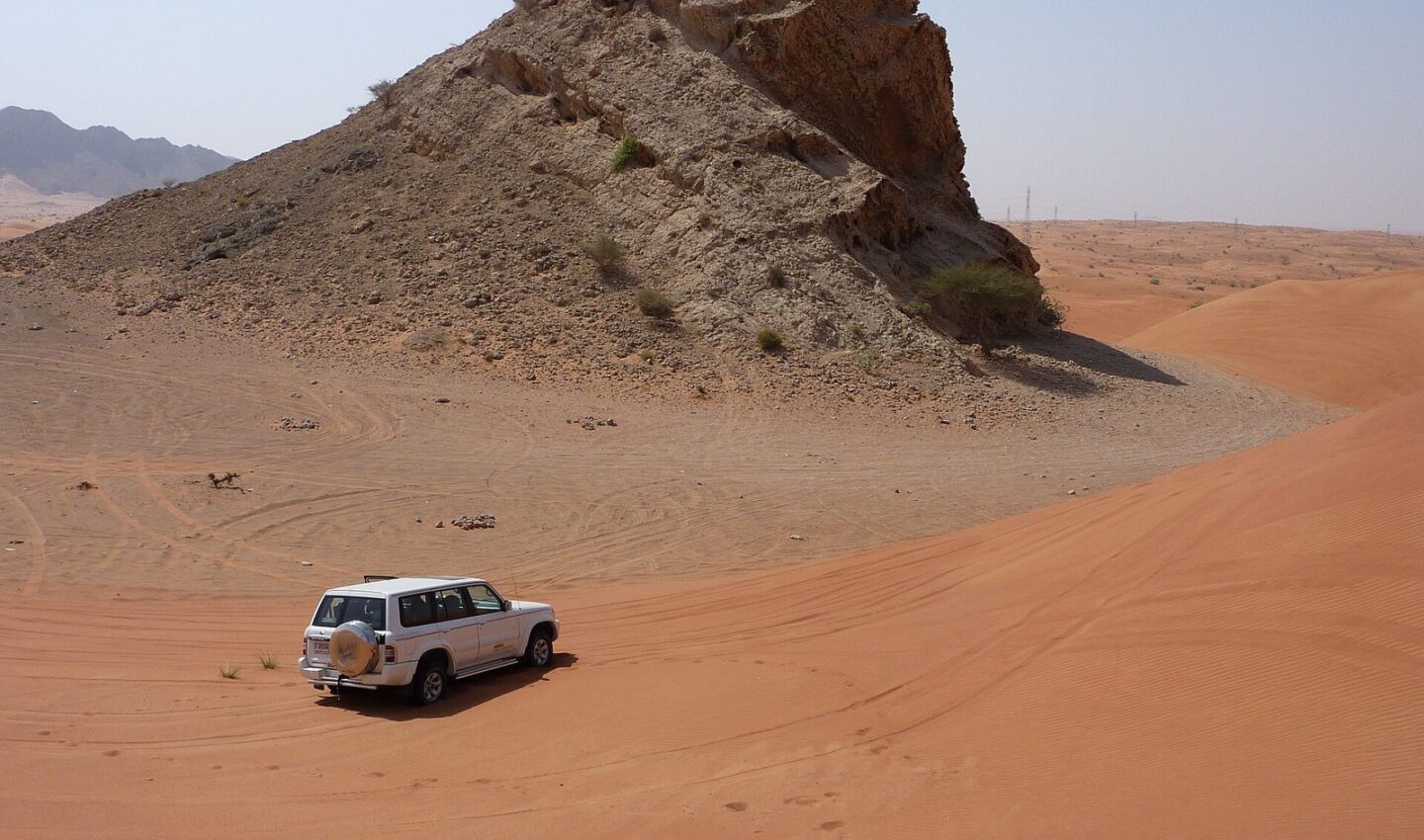 How to Register a Vehicle Under Your Company Trade Licence in Dubai