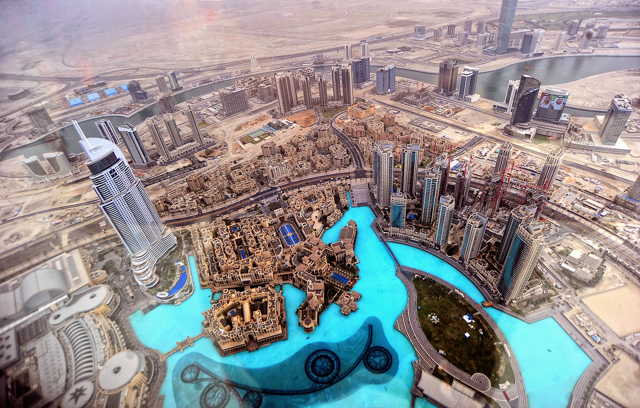 Photo illustrating: From Internship to First Job in Dubai: Graduate Visas, Stipends and Conversion Tips