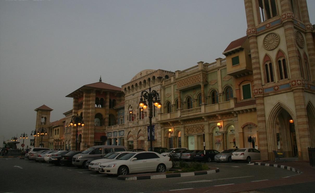 Photo illustrating: How to Buy Pre-Loved Designer Goods in Dubai: Authentication, Receipts and Red Flags