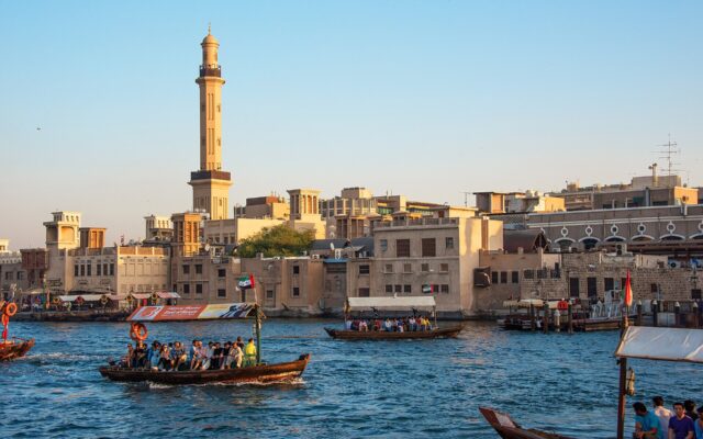 Photo illustrating: How to Cancel a Family Member Residence Visa When They Leave the UAE Permanently