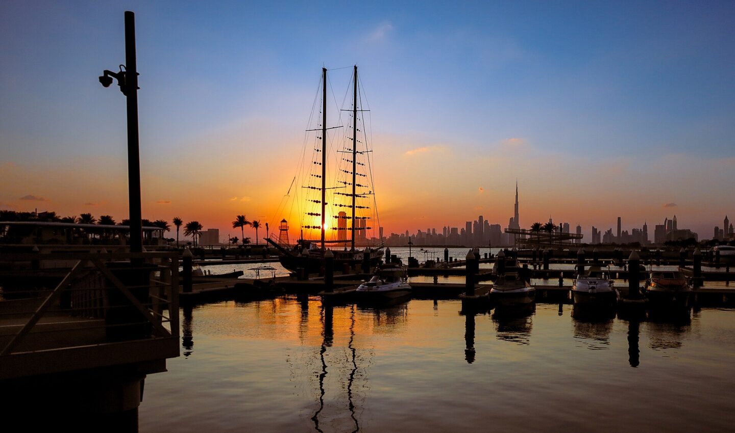 Photo illustrating: Jobseeker Visa in the UAE: Degree Attestation, Stay Limits and Conversion to Employment