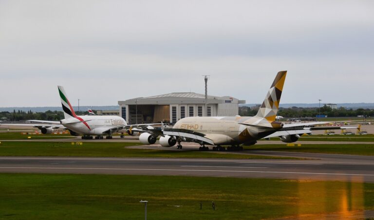 Etihad flight EY 67, operated by Airbus A380 A6-API, arriving from Abu Dhabi, and Emirates flight EK 3, operated by Airbus A380 A6-EOI, arriving from Dubai.
